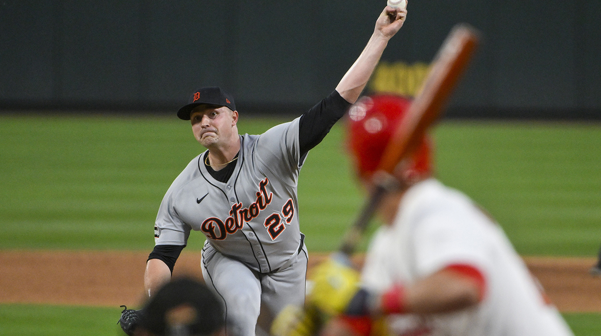 Detroit Tigers starting pitcher Tarik Skubal (29) pitches to St. Louis Cardinals left fielder Lars Nootbaar (21) during the fifth inning at Busch Stadium