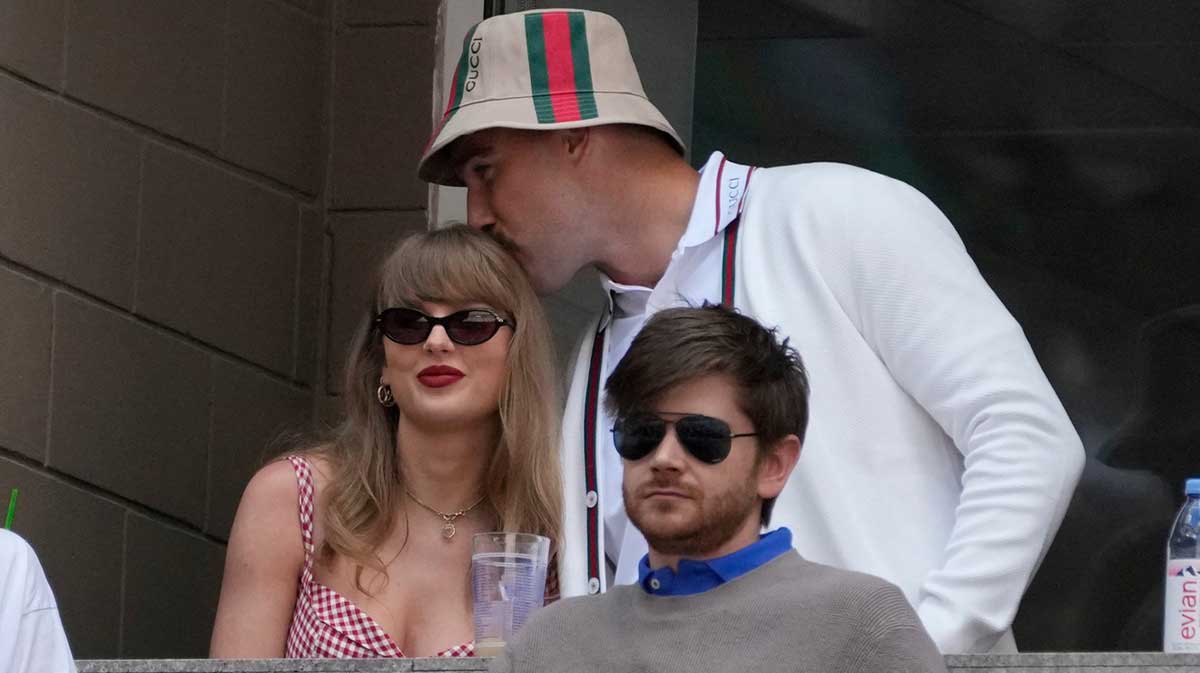 Taylor Swift Travis Kelce