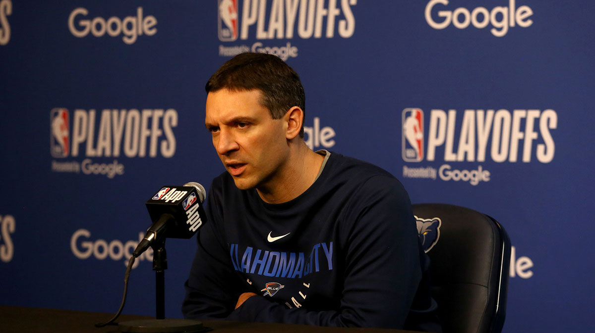 The chief coach of the Thunder Mark Daignault at a press conference before the third match for the first round of the NBA 2024 eliminations against the Memphis grizzles in Fedexforum
