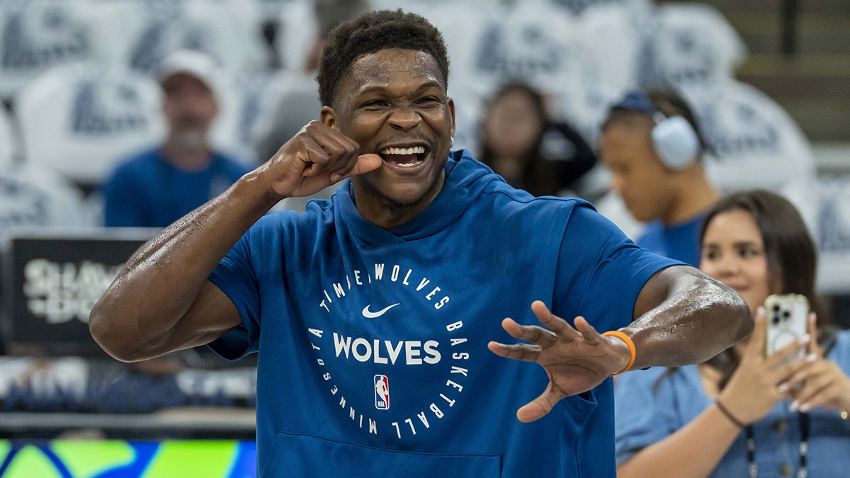 Timberwolves guard Anthony Edwards (5) on the court during warmups