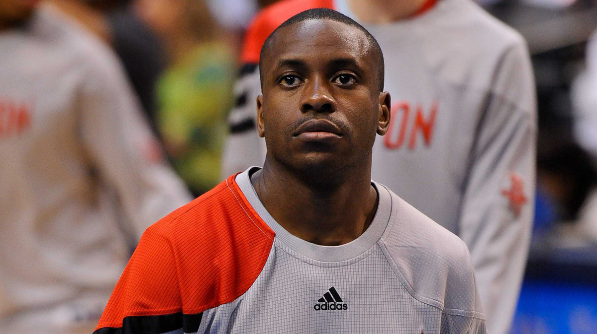 Apr 18, 2012; Dallas, TX, USA; Houston Rockets point guard Earl Boykins (6) warms up before the game against the Dallas Mavericks at the American Airlines Center. The Mavericks defeated the Rockets 117-110. Mandatory Credit: Jerome Miron-Imagn Images