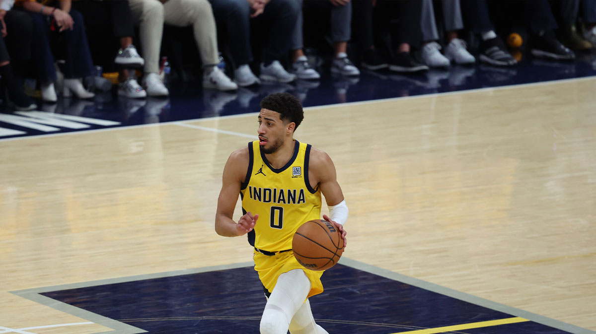 Indiana Pacers guard Tyrese Haliburton (0) dribbles downcourt during the fourth quarter against the New York Knicks during game three of the eastern conference finals for the 2025 NBA Playoffs at Gainbridge Fieldhouse.