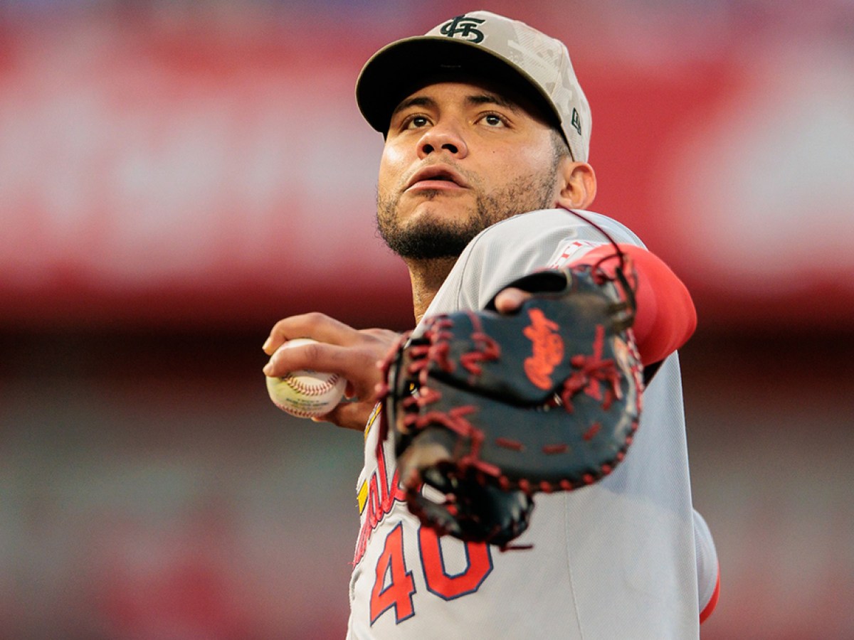 Cardinals news: Willson Contreras' strategy shows he's willing to die on  field