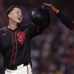 Wilmer Flores stuns MLB world with walk-off walk