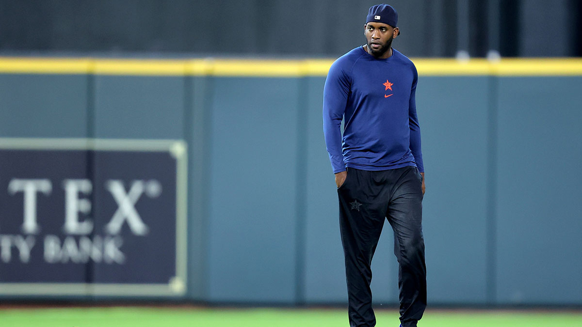 May 9, 2025; Houston, Texas, USA; Houston Astros designated hitter Yordan Alvarez (44) prior to the game against the Cincinnati Reds at Daikin Park. Mandatory Credit: Erik Williams-Imagn Images. Alvarez remains out with a hand injury.