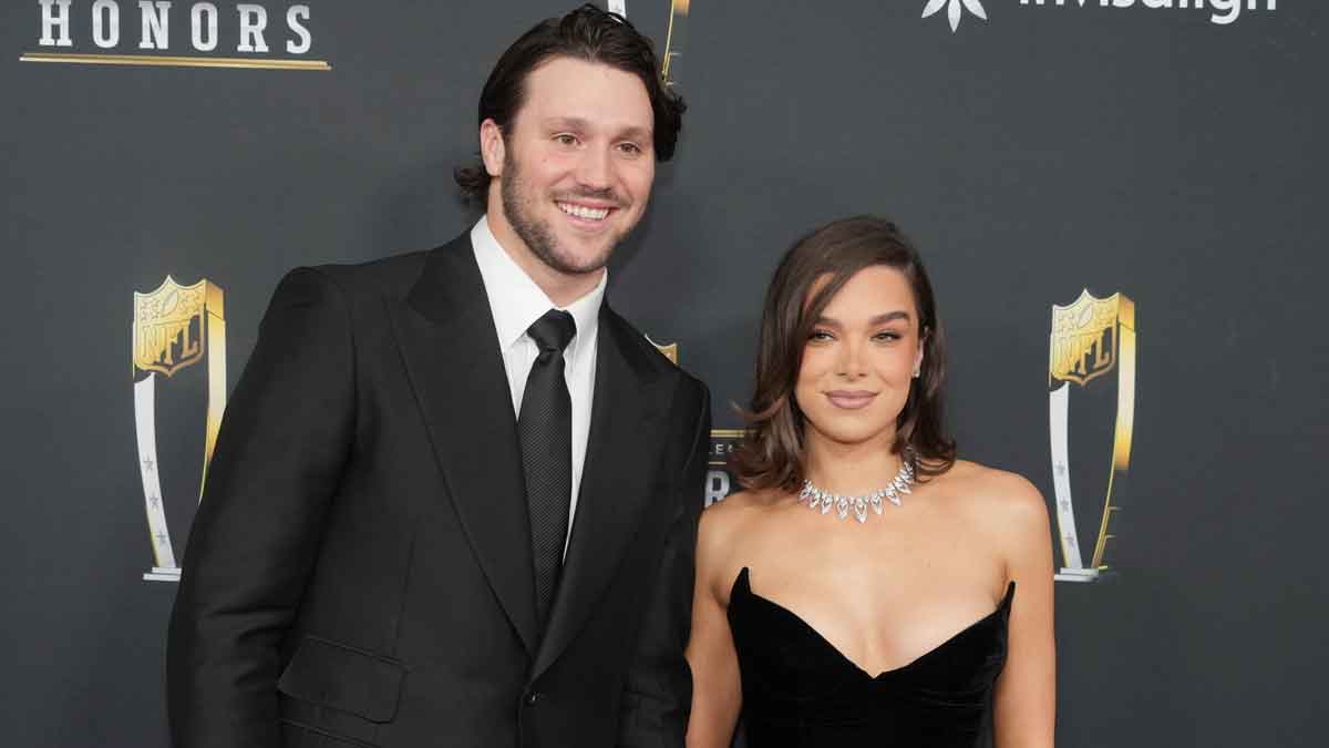 Bills GM’s special request at Josh Allen, Hailee Steinfeld wedding