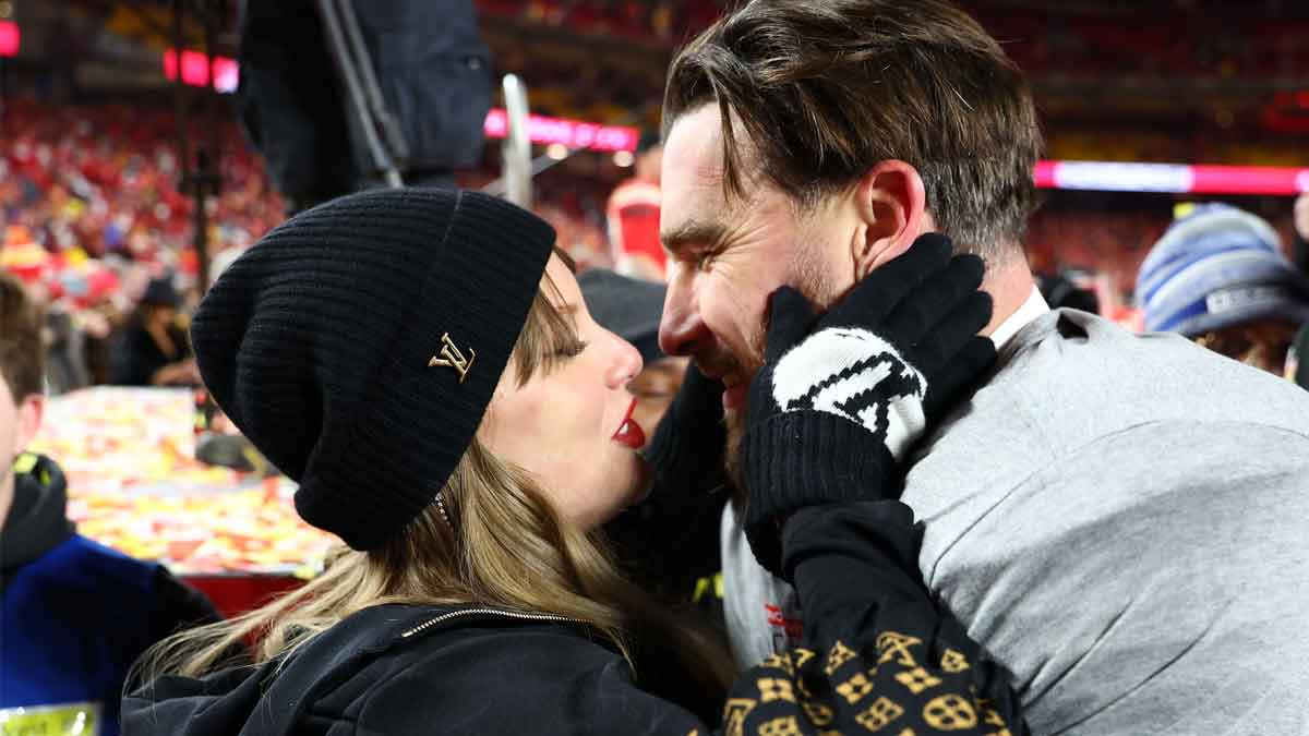Taylor Swift Travis Kelce