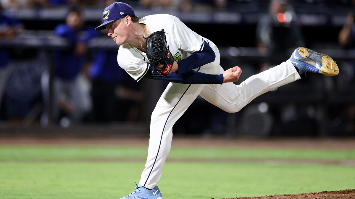Tampa Bay Rays pitcher Pete Fairbanks (29) throws a pitch against the Toronto Blue Jays in the ninth inning at George M. Steinbrenner Field.
