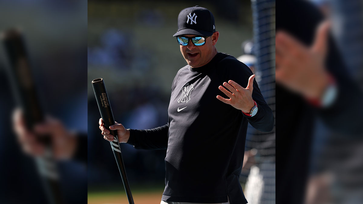 New York Yankees manager Aaron Boone (17) before a game against the Los Angeles Dodgers at Dodger Stadium.