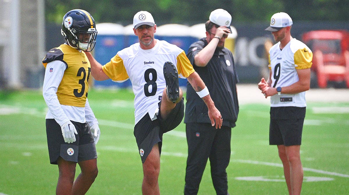 Steelers news: Ex-GM blasts Aaron Rodgers: 'Irrelevant by Thanksgiving', Mike Tannenbaum