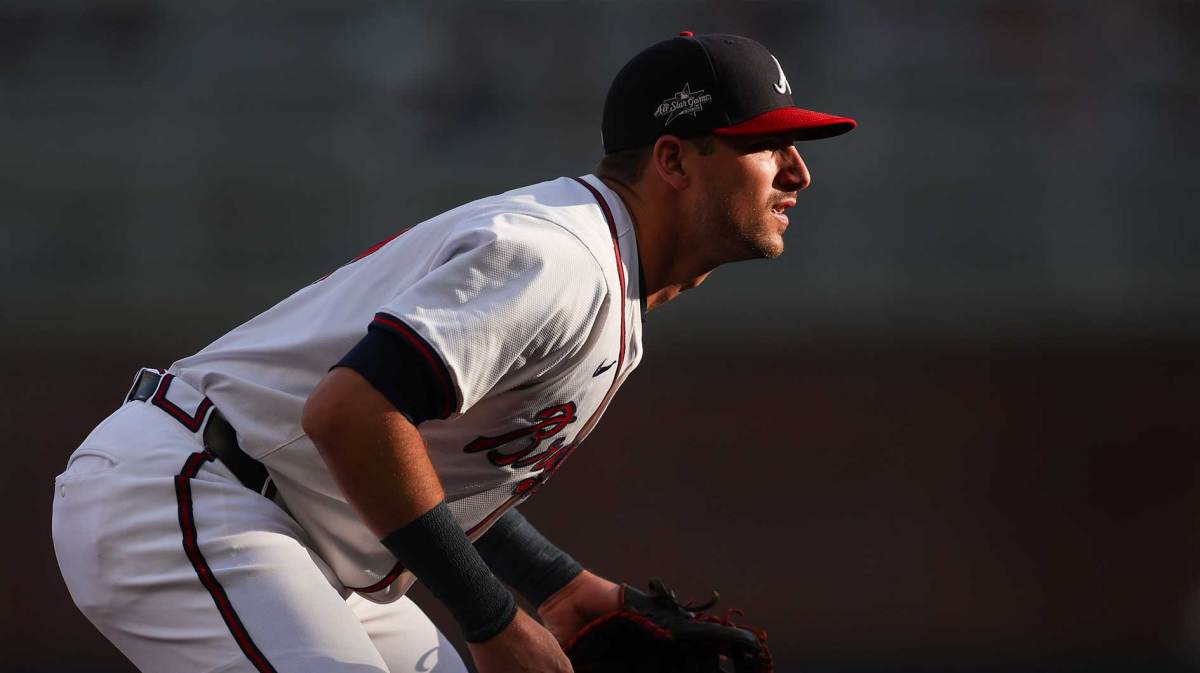 Atlanta Braves third baseman Austin Riley (27) in the field against the New York Mets in the first inning at Truist Park.