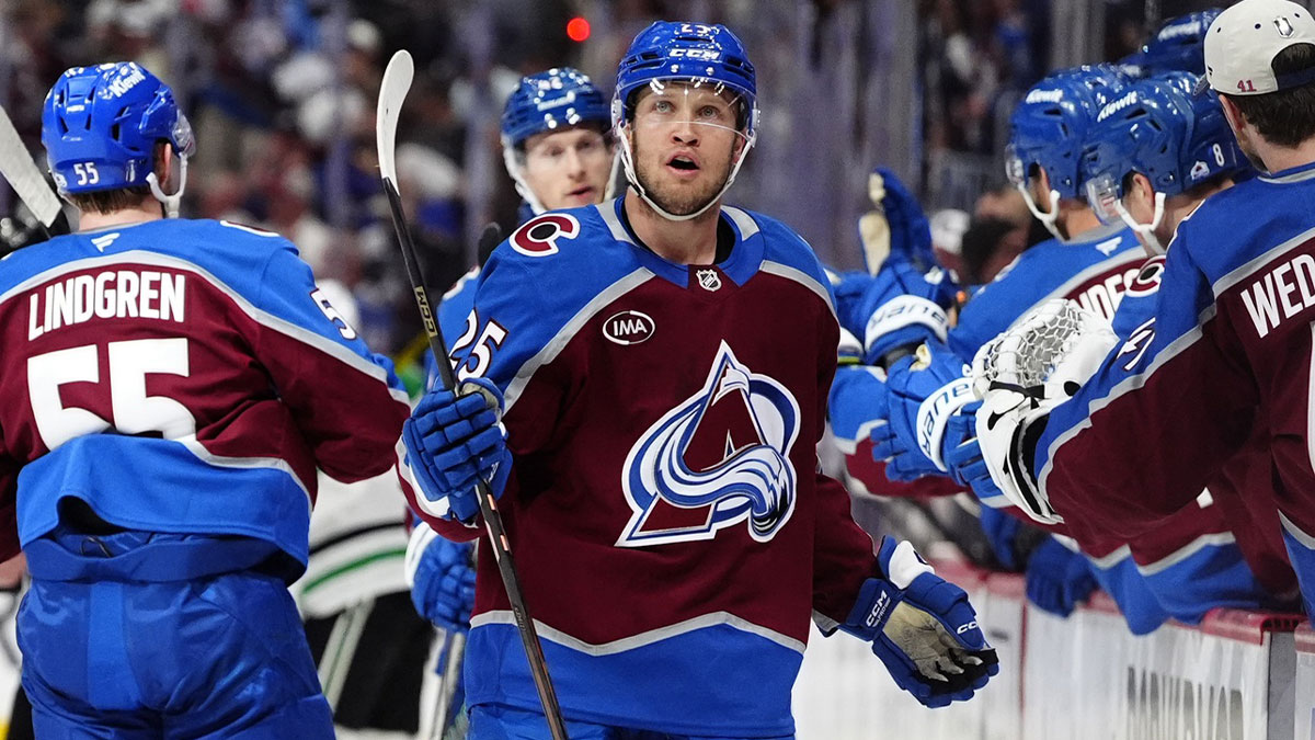 Colorado Avalanche right wing Logan O'Connor (25) celebrates his short handed goal in the first period against the Dallas Stars at Ball Arena.