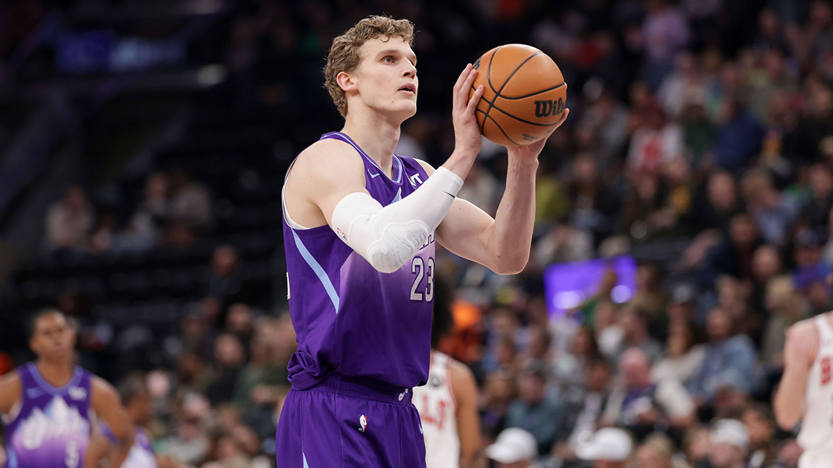 Utah Jazz forward Lauri Markkanen (23) shoots a technical free throw during the first quarter against the Chicago Bulls at Delta Center.