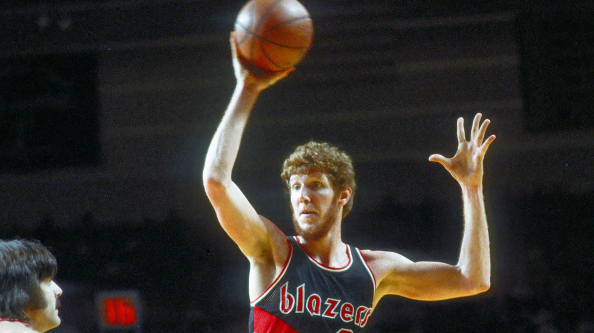 Portland Trailblazers center (32) Bill Walton in action during the 1977 season.
