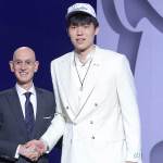https://wp.clutchpoints.com/wp-content/uploads/2025/06/Blazers-Yang-Hansen-stands-with-NBA-commissioner-Adam-Silver.jpg?w=150&h=150&crop=1