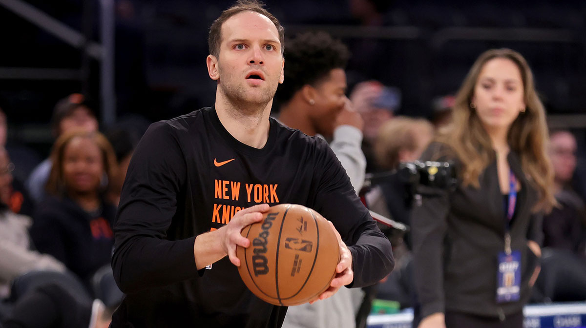 New York Knicks forward Bojan Bogdanovic (44) warms up before a game against the Detroit Pistons at Madison Square Garden.