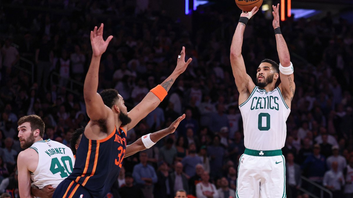 Boston Celtics forward Jayson Tatum (0) shoots the ball as New York Knicks center Karl-Anthony Towns (32) defends in the second half during game four of the second round for the 2025 NBA Playoffs at Madison Square Garden.