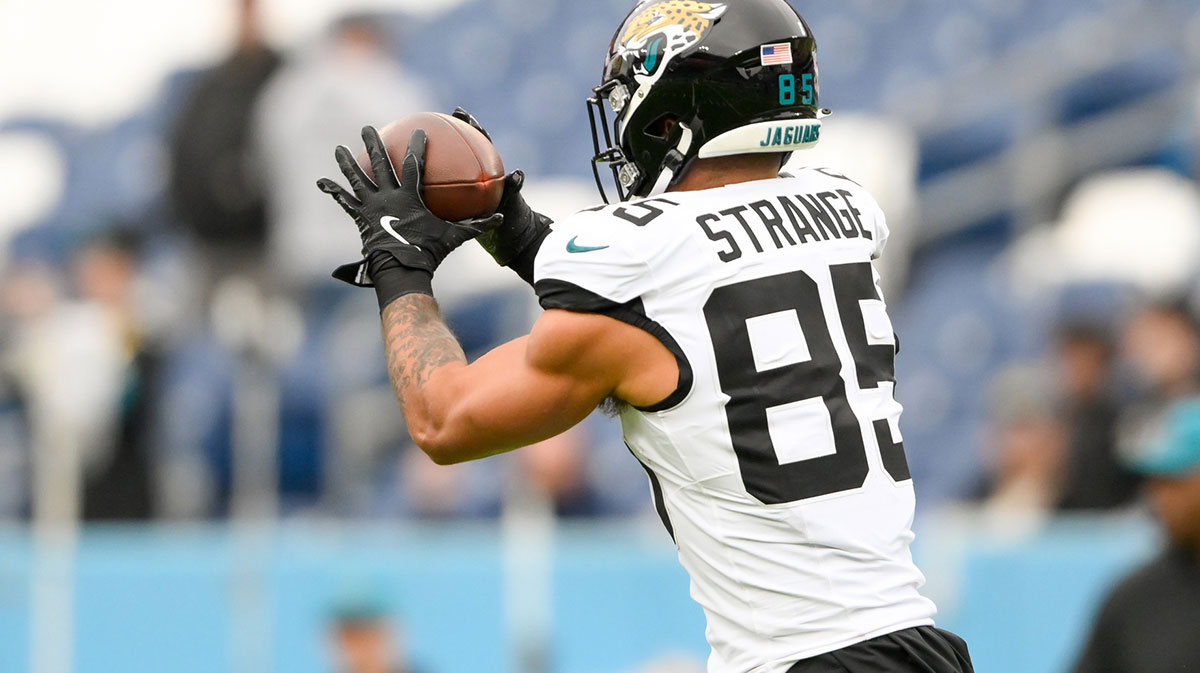 Jacksonville Jaguars tight end Brenton Strange (85) makes a catch during pregame warmups against the Tennessee Titans at Nissan Stadium.