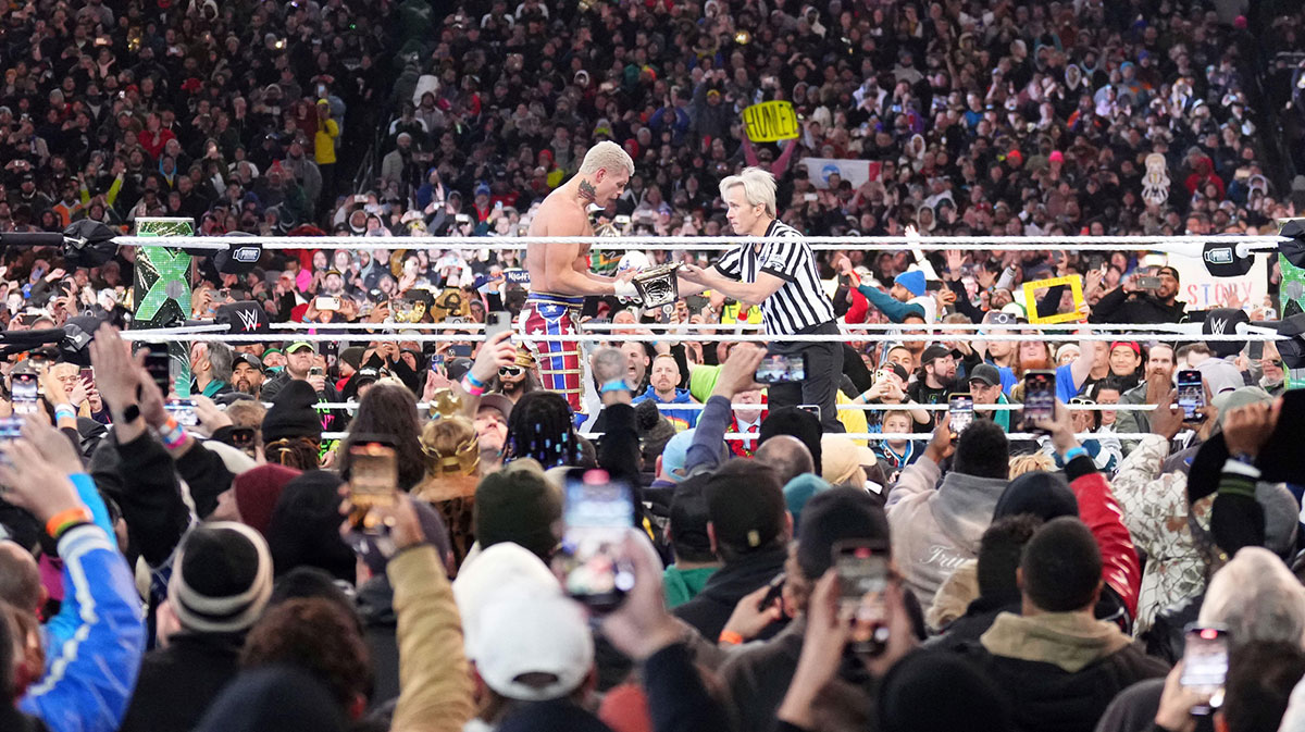 Cody Rhodes and referee Charles Robinson, who was attacked by WWE Champion John Cena at Night of Champions, at WrestleMania 40.
