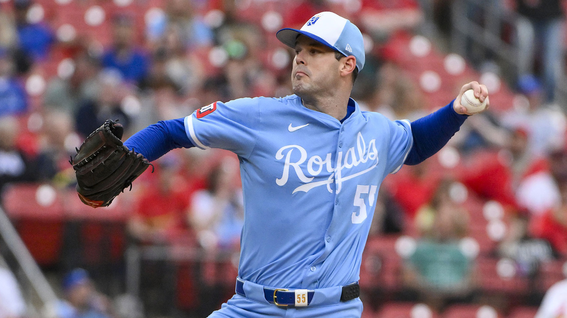 Kansas City Royals starting pitcher Cole Ragans (55) pitches against the St. Louis Cardinals during the first inning at Busch Stadium.