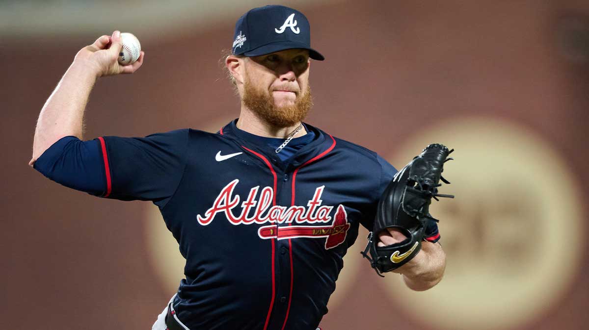 Jun 6, 2025; San Francisco, California, USA; Atlanta Braves pitcher Craig Kimbrel (46) throws a pitch against the San Francisco Giants during the seventh inning at Oracle Park. Mandatory Credit: Robert Edwards-Imagn Images