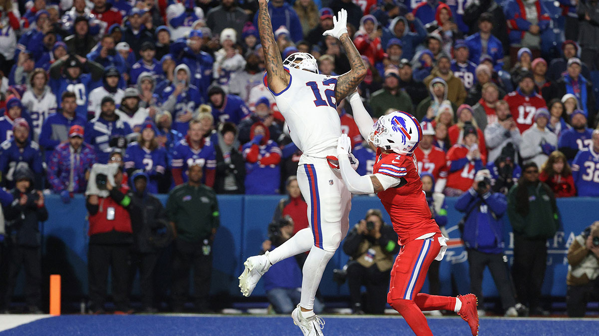 Former New York Giants tight end Darren Waller playing against the Buffalo Bills, which he said led him to decide to retire.