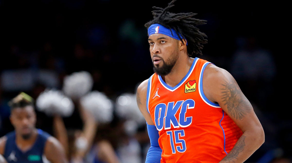 Thunder forward Derrick Favors (15) reacts after a 3-point basket against the Mavericks on Dec. 12 at Paycom Center.