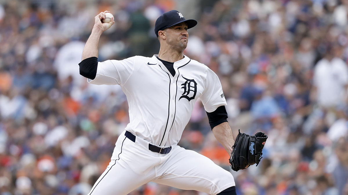 Detroit Tigers pitcher Jack Flaherty (9) pitches in the first inning against the Chicago Cubs at Comerica Park.