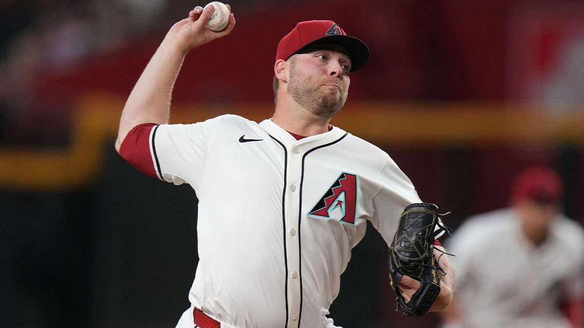 The Arizona Diamondbacks' Corbin Burnes (39) pitches against the Pittsburgh Pirates at Chase Field in Phoenix on May 27, 2025.