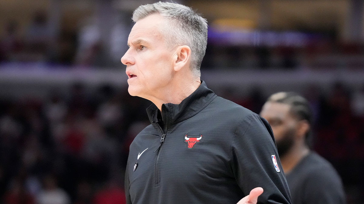 Chicago Bulls head coach Billy Donovan gestures during the first quarter of a game against the Miami Heat at United Center.