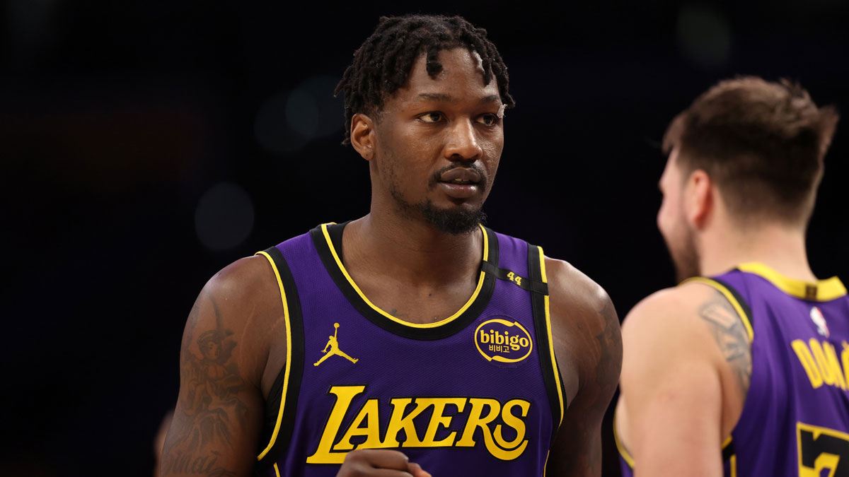 Los Angeles Lakers forward Dorian Finney-Smith (17) reacts to a play during the fourth quarter against the Houston Rockets at Crypto.com Arena.
