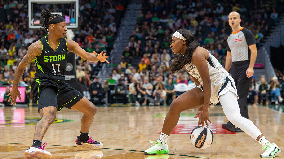 Las Vegas Aces guard Dana Evans (11) in the fourth period at Climate Pledge Arena.