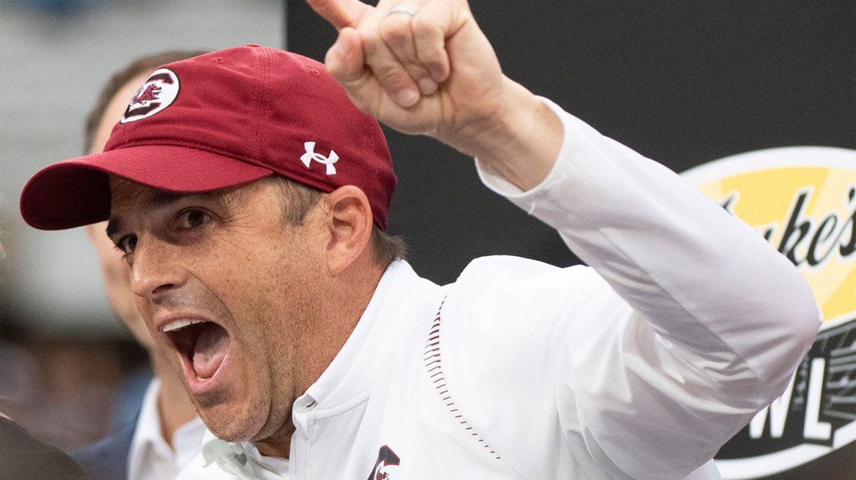 South Carolina coach Frank Beamer celebrates after Thursday's bowl victory against North Carolina in Charlotte. Jg Mayobowl 123021 055