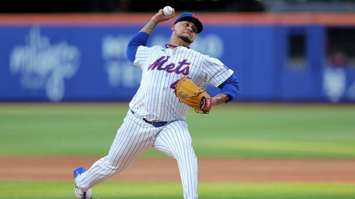 New York Mets starting pitcher Frankie Montas (47) pitches against the Atlanta Braves.