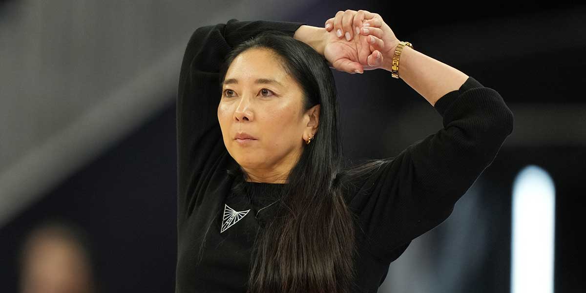 Golden State Valkyries head coach Natalie Nakase during the fourth quarter against the Minnesota Lynx at Chase Center.