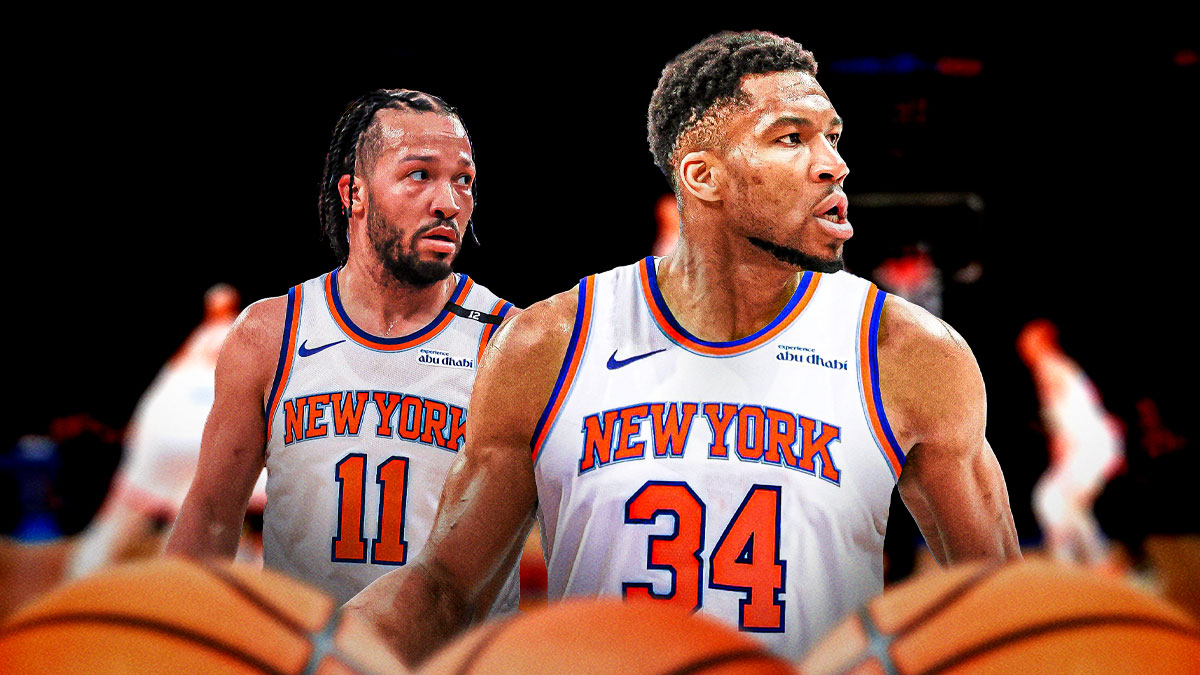 Giannis Antetokounmpo in a Knicks jersey with Jalen Brunson