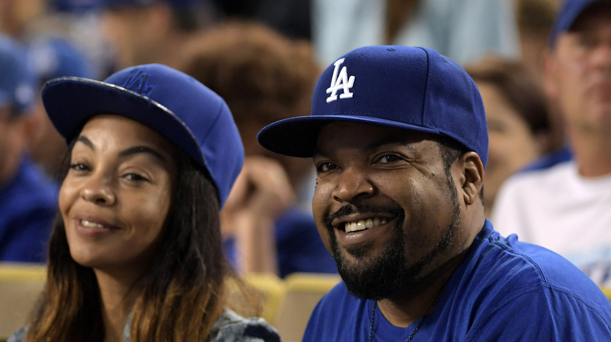 Ice Cube, bobblehead night