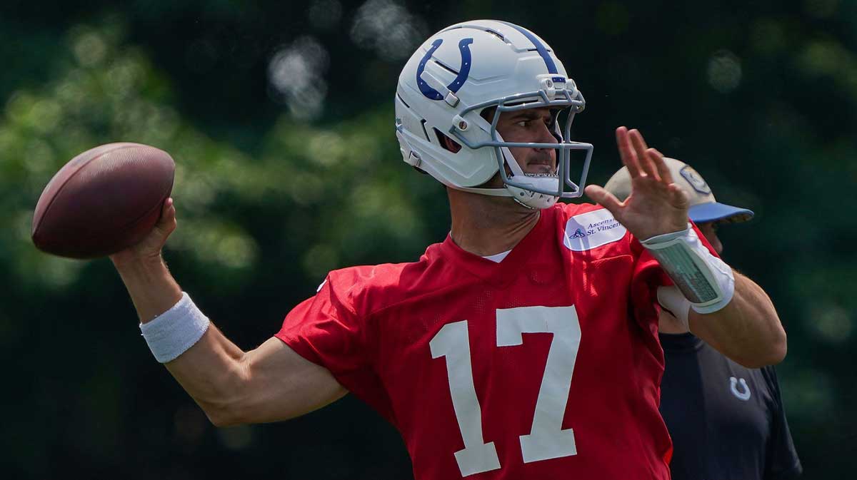Indianapolis Colts quarterback Daniel Jones (17) throws the ball Tuesday, June 10, 2025, during NFL Colts mandatory mini camp at the Indiana Farm Bureau Football Center in Indianapolis.