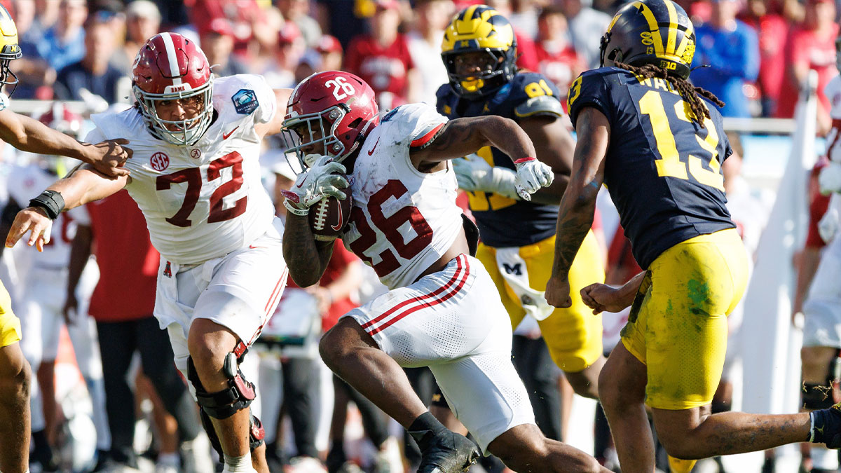 Alabama Crimson Tide running back Jam Miller (26) rushes with the ball against the Michigan Wolverines during the second half at Raymond James Stadium. Mandatory Credit: Matt Pendleton-Imagn Images