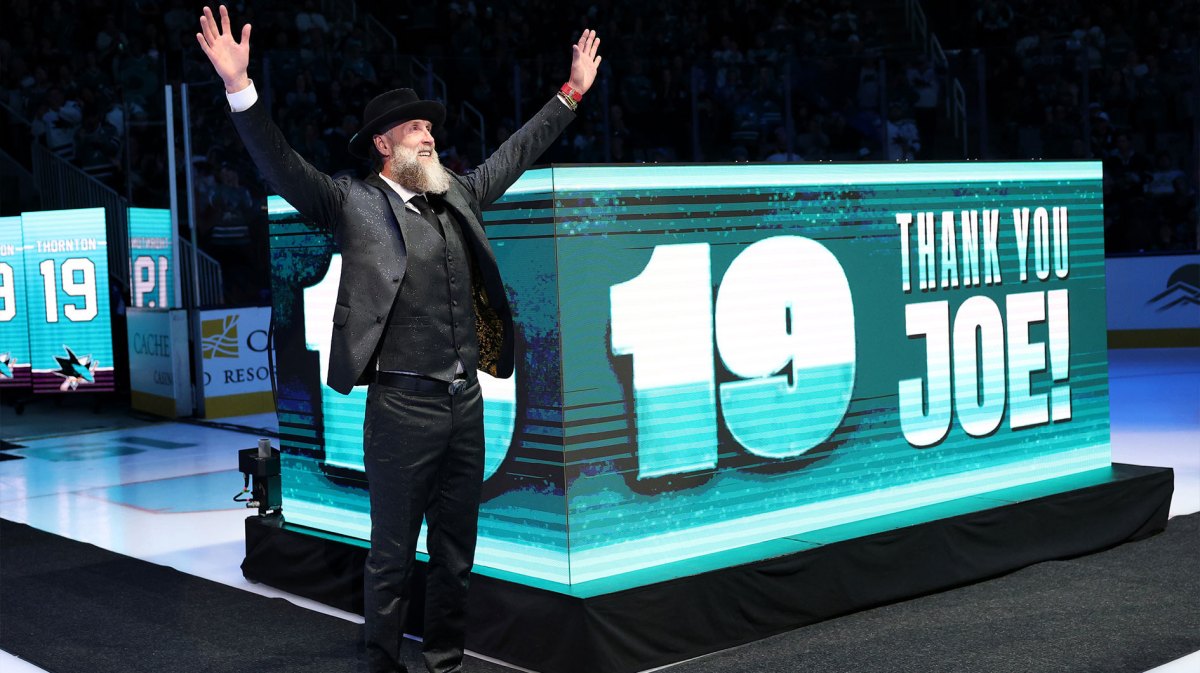 San Jose Sharks former player Joe Thornton waves to the crowd following a ceremony honoring him and retiring his number 19 jersey before a game between the San Jose Sharks and the Buffalo Sabres at SAP Center.