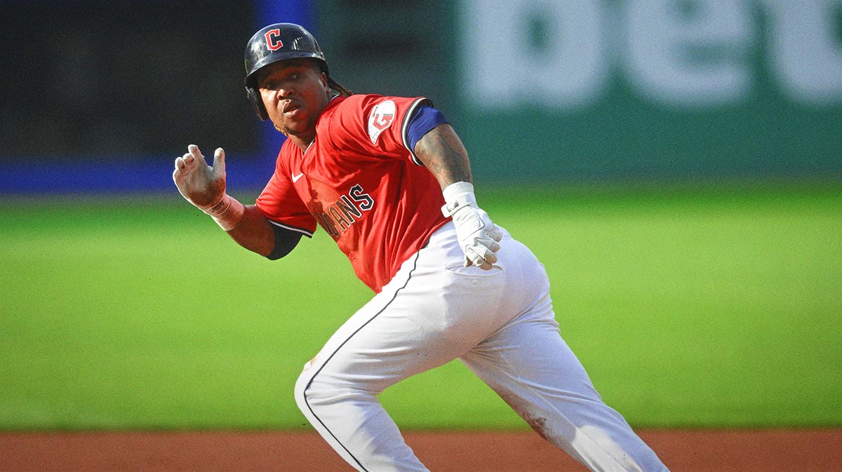 Guardians’ Jose Ramirez gets concerning injury update after Blue Jays scuffle