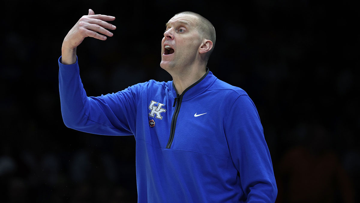 Kentucky Wildcats head coach Mark Pope reacts in the second half during a Midwest Regional semifinal of the 2025 NCAA tournament at Lucas Oil Stadium.