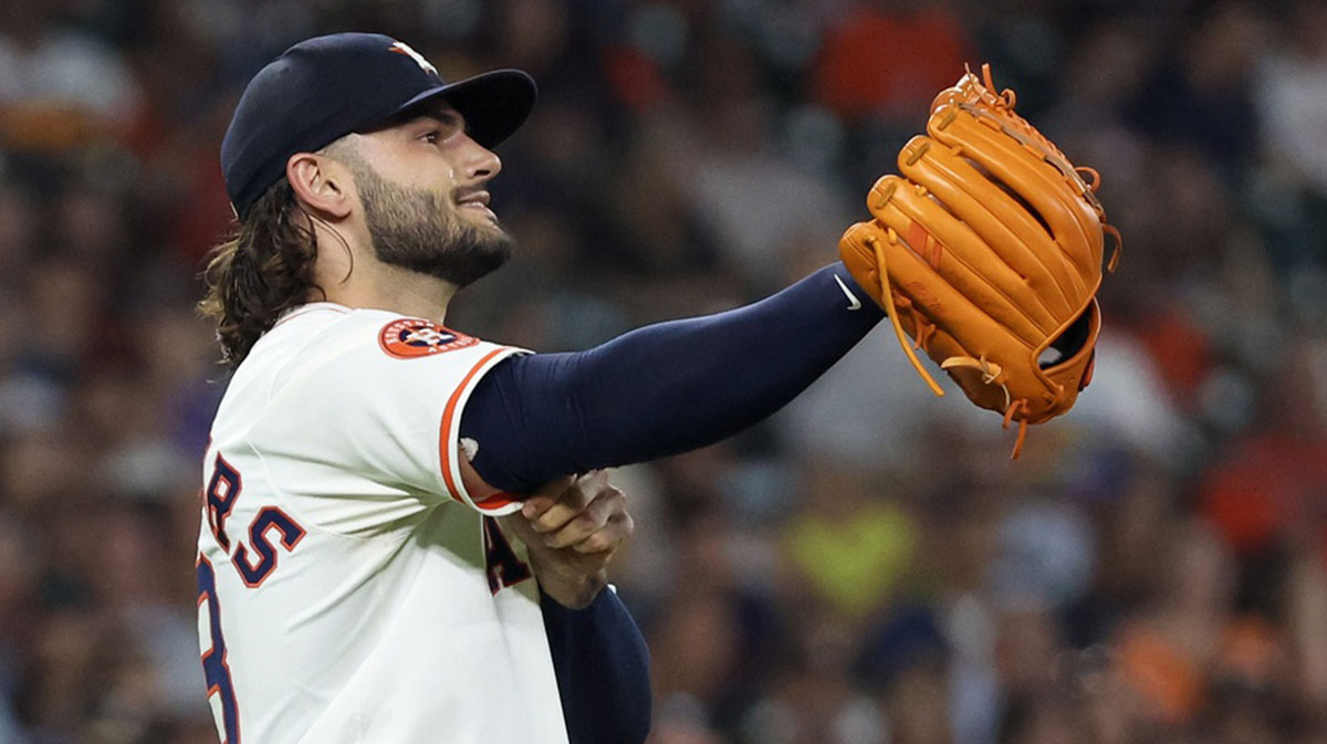 Houston Astros starting pitcher Lance McCullers Jr. (43) reacts too loading the bases against the Chicago White Sox in the third inning.