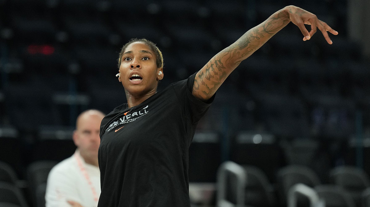 Las Vegas Aces forward Crystal Bradford (8) warms up before the game against the Golden State Valkyries at Chase Center.