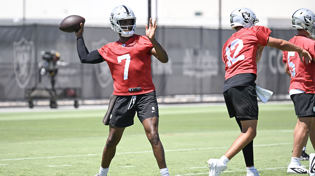 Las Vegas Raiders quarterback Geno Smith (7) throws the ball during Las Vegas Raiders Minicamp at Intermountain Health Performance Center.
