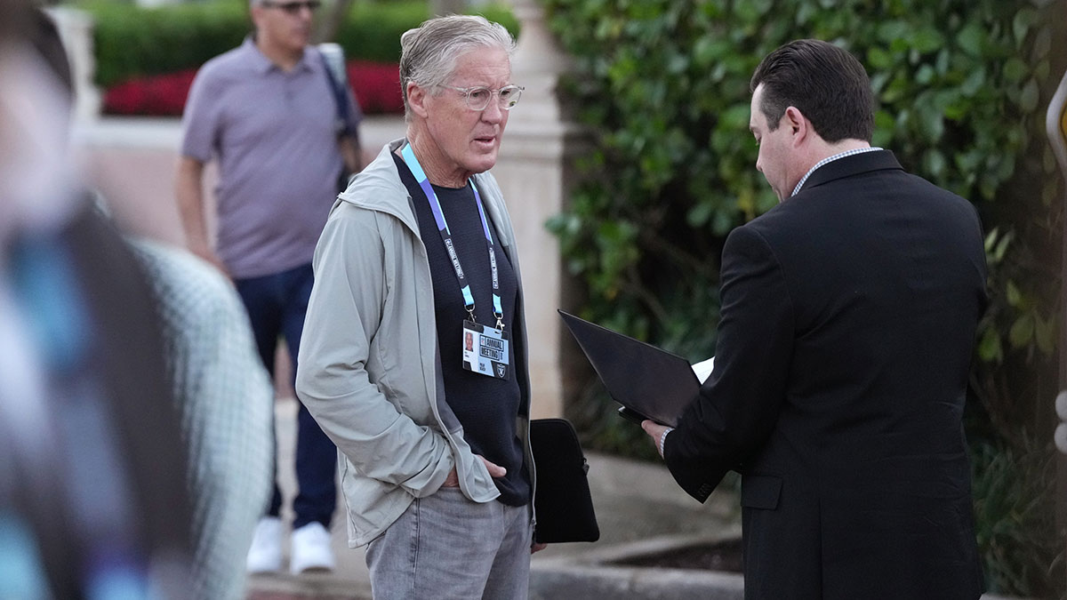 Raiders’ 73-year-old Pete Carroll is embracing AI