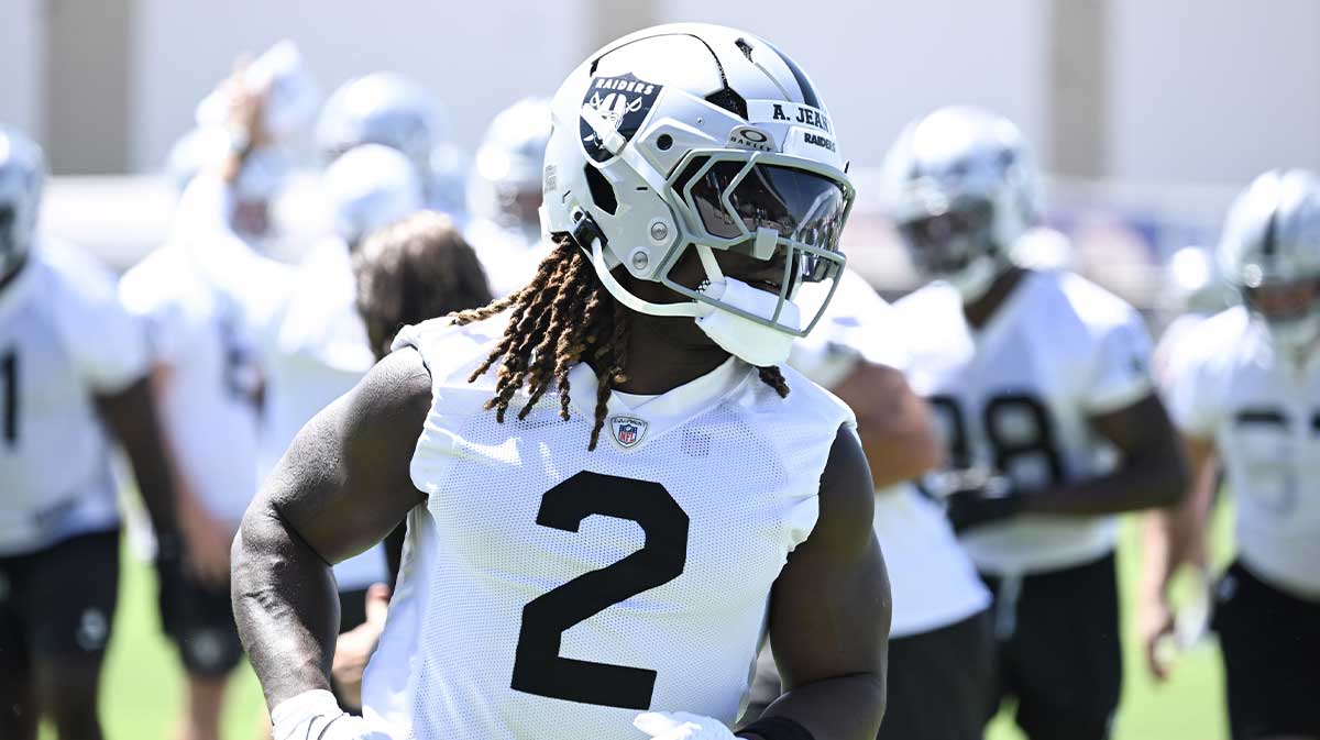 Las Vegas Raiders running back Ashton Jeanty (2) performs a drill during Las Vegas Raiders Minicamp at Intermountain Health Performance Center.
