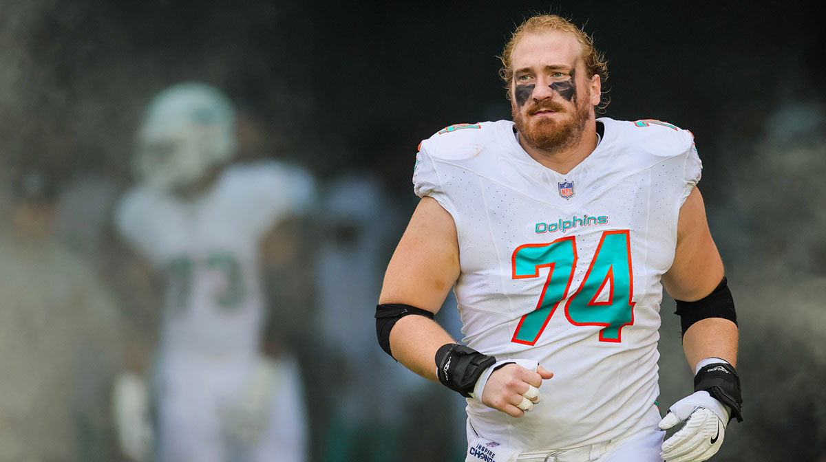 Miami Dolphins offensive tackle Liam Eichenberg (74) enters the field to take on the New York Jets at Hard Rock Stadium.