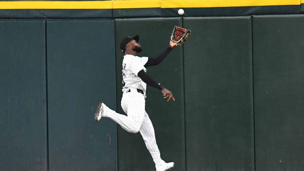 MLB rumors: Mets, Phillies still keeping trade tabs on struggling White Sox star