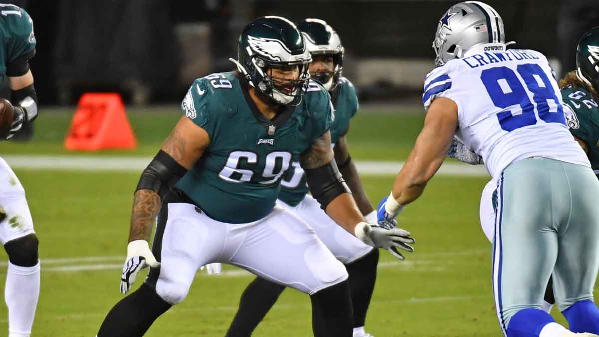 Philadelphia Eagles offensive guard Matt Pryor (69) prepares to block Dallas Cowboys defensive tackle Tyrone Crawford (98) at Lincoln Financial Field.